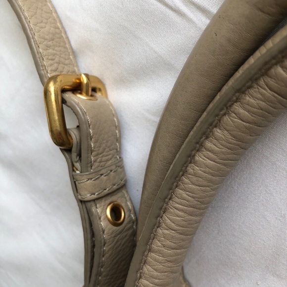 Marc Jacobs Leather Crossbody Bag - Picture 4 of 12